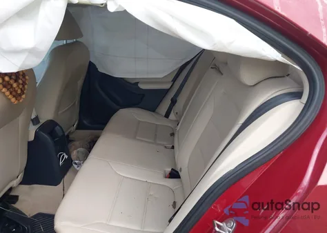 2016 Volkswagen Jetta Sel/Sel Premium z USA, uszkodzony, nr VIN 3VWL17AJ2GM408384